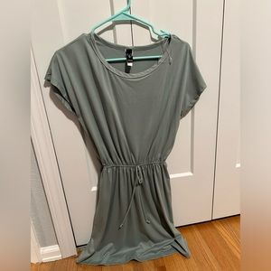 Green Windsor dress